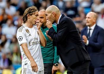 ماركا تكشف عن رسالة زيدان للاعبي ريال مدريد من أجل حسم لقب الليجا
