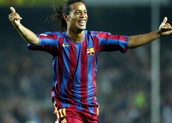 رونالدينيو كامب نو إنه حديقتي وحلبة الرقص الخاصة بي