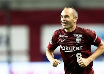 بالفيديو إنييستا يخدع الجميع ويصنع هدف ا من قبل منتصف الملعب في دوري أبطال آسيا