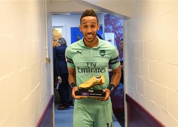 أوباميانج ي علن التحدي على لقب هداف الدوري الإنجليزي وسط منافسة صلاح وراشفورد