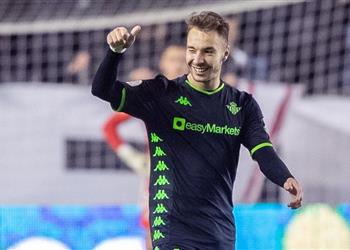 رئيس ريال بيتيس يكشف حقيقة اقتراب م هاجمه من برشلونة