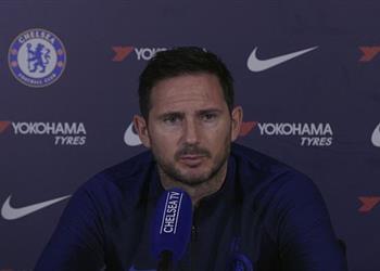 لامبارد يثير الشكوك بشأن مشاركة أبراهام أمام مانشستر يونايتد ويعلن غياب ثنائي تشيلسي