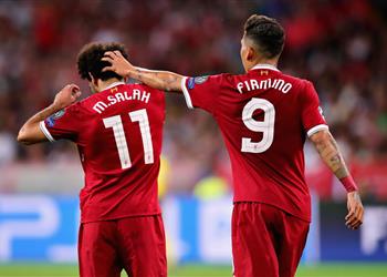 أسطورة ليفربول من يهزم برشلونة بدون محمد صلاح وفيرمينو لا يحتاج لصفقات شتوية