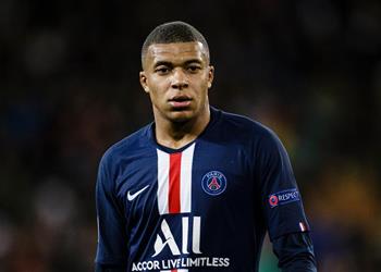 ماكسويل لا يوجد سبب ليفكر مبابي في الرحيل عن باريس سان جيرمان