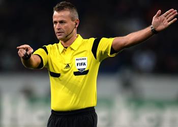 أودفار موين حكم مباراة الأهلي والزمالك قمة ثانية ولقب لـ الكتيبة الحمراء