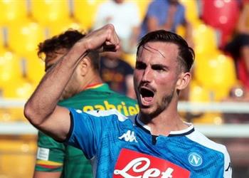 نابولي يسعى لتحصين لاعبه المتألق من ريال مدريد وبرشلونة بشرط جزائي خرافي