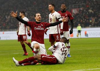 إبراهيموفيتش ومالديني ضمن قائمة ميلان لمواجهة تورينو في الدوري الإيطالي