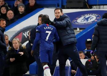 لامبارد يثير قلق جماهير تشيلسي حول إصابة كانتي أمام مانشستر يونايتد