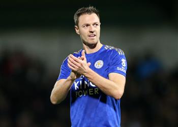 مدافع ليستر نسعى لتجاوز مانشستر سيتي في الدوري الإنجليزي