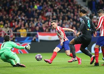 بالأرقام بعد هدفه في ليفربول ساؤول رجل المواعيد الكبرى في أتلتيكو مدريد بدوري الأبطال