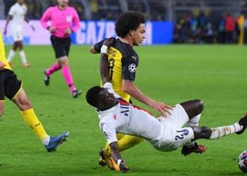 فيتسل كنا عدوانيين مع نيمار ومبابي والهدف الذي دخل مرمانا عار لنا