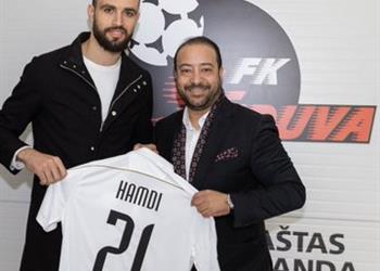 بعد هروبه من الزمالك حمدي النقاز ينضم إلى سودوفا بطل ليتوانيا رسمي ا