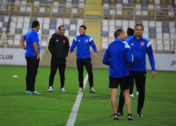 مران الأهلي فايلر يحاضر اللاعبين وتدريبات خاصة على الكرات العرضية