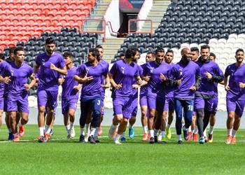 تقرير بطولات نجوم يصنعون الفارق للزمالك في قمة السوبر دهاء كارتيرون وقفاز أبوجبل ورأسية مصطفى محمد