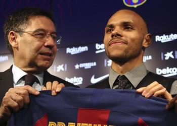 بارتوميو يهرب من الحديث عن فضيحة التآمر على لاعبي برشلونة ويشيد بصفقة برايثوايت