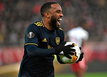 فيديو في غياب أحمد كوكا لاكازيت يخطف انتصار ا قاتل ا لـ آرسنال من أولمبياكوس