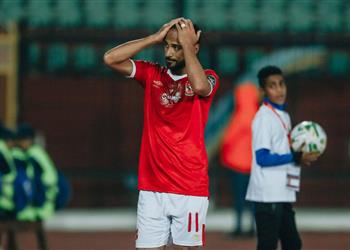 الجنايني يفسر سبب تقبيل رأس وليد سليمان ويوجه رسالة لإدارتي الأهلي والزمالك قبل قمة الدوري