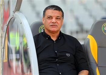 المصري البورسعيدي يعلن قبول استقالة إيهاب جلال ويقر عقوبات على لاعبي الفريق