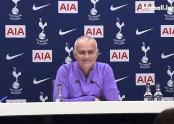 فيديو مؤتمر مورينيو الضاحك ردود غريبة ومداعبة لـ طفل قبل مباراة توتنهام وتشيلسي