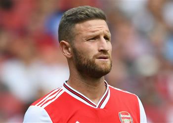 موستافي ي لمح إلى رغبته في البقاء مع آرسنال