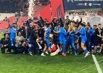 بطولات ينشر كواليس الزمالك في ليلة التتويج بالسوبر ورقة أبو جبل لفك شفرة لاعبي الأهلي وملحمة طارق حامد