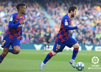 بالفيديو على طريقته الخاصة ميسي يسجل هدف التقدم لـ برشلونة أمام إيبار