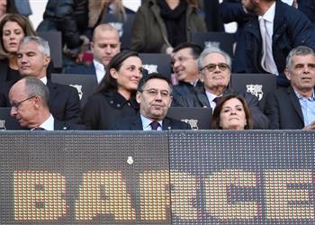 فيديو وصور جماهير برشلونة تطالب برحيل بارتوميو