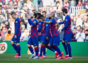 فيديو في دقيقتين ميسي يحرز سوبر هاتريك وآرثر يضيف الخامس أمام إيبار