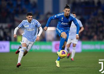 بعد هدفه في مرمى سبال رونالدو يعادل باتيستوتا ويدخل تاريخ الدوري الإيطالي