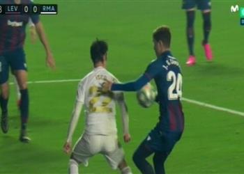 راديو ماركا يوضح هل استحق ريال مدريد ركلة جزاء أمام ليفانتي