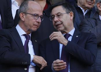 رغم صافرات الجماهير ضده موندو بارتوميو لا يفكر في الاستقالة من رئاسة برشلونة