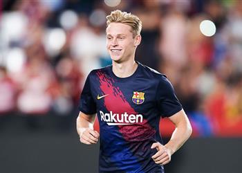 دي يونج مركزي غير موجود في برشلونة رغم تشابه الأسلوب مع أياكس