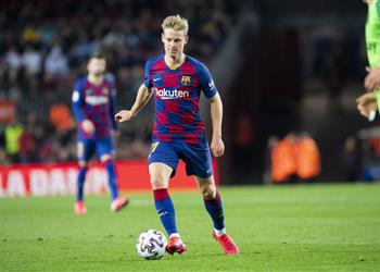 دي يونج نابولي أثبت قوته أمام ليفربول رغم نتائجه المخيبة في الدوري الإيطالي