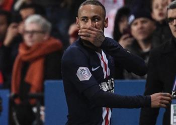 توخيل يدافع عن نيمار بعد طرده أمام بوردو ويعلق على منافسة كافاني وإيكاردي