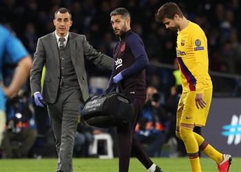 بعد إصابته أمام نابولي بيكيه يوضح موقفه من اللحاق بمباراة الكلاسيكو