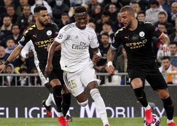 فينيسيوس الجميع شاهد دفع جيسوس لـ راموس وقادرون على العودة في النتيجة