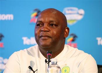 موسيماني يوضح حالة مصابي صن داونز قبل مباراة الأهلي وينتقد ملعب بتروسبورت