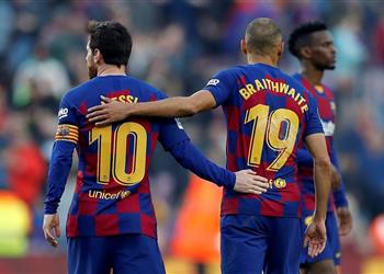 برايثوايت ي ذكر جماهير ريال مدريد بهدف رونالدينيو ويؤكد رونالدو قدوتي ولا أحد مثل ميسي