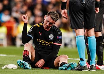 تليجراف تكشف مدة غياب لابورت عن مانشستر سيتي بعد إصابته أمام ريال مدريد