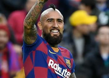 كونتي ي صر على ضم فيدال من برشلونة