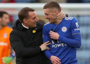 مدرب ليستر سيتي يعلن إصابة فاردي وموعد عودته