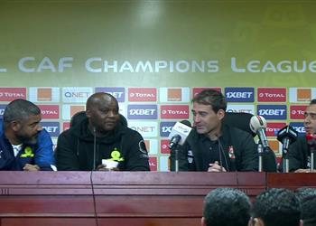 فايلر يكشف سبب تجميد كهربا قبل مباراة الأهلي وصن داونز