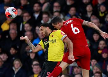 قائد واتفورد فان دايك مدافع عالمي وفضلت اللعب على لوفرين لأنه الأضعف