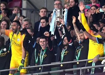 بعد الفوز بـ كاراباو مانشستر سيتي يكرر إنجاز ليفربول وجوارديولا يقترب من رقم مورينيو