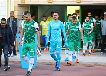 فيديو المصري يتقدم على نهضة بركان بالنيران الصديقة في الكونفدرالية