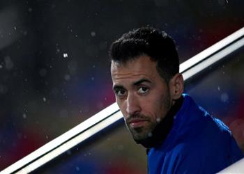 بوسكيتس بعد الهزيمة من ريال مدريد الدوري ما زال طويلا