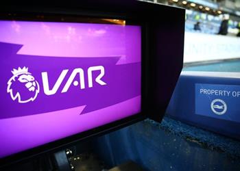 بعد انتقادات الجماهير اقتراح جريء لتعديل تقنية الفيديو في الدوري الإنجليزي