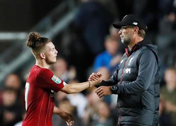 كلوب يوضح موقف هارفي إليوت من المشاركة أمام تشيلسي في كأس الاتحاد الإنجليزي