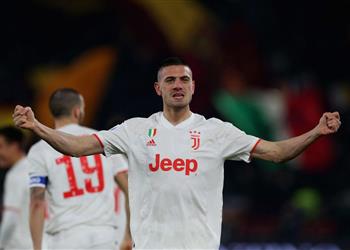 رغم إصابته بالصليبي يوفنتوس يسعى لتجديد عقد ديميرال
