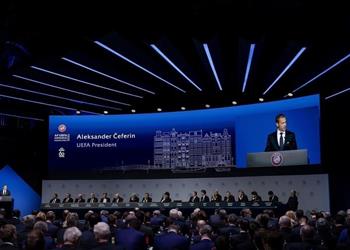 رئيس يويفا ي لمح لإمكانية تعديل قوانين اللعب المالي النظيف ويرفض التعليق على استئناف مانشستر سيتي